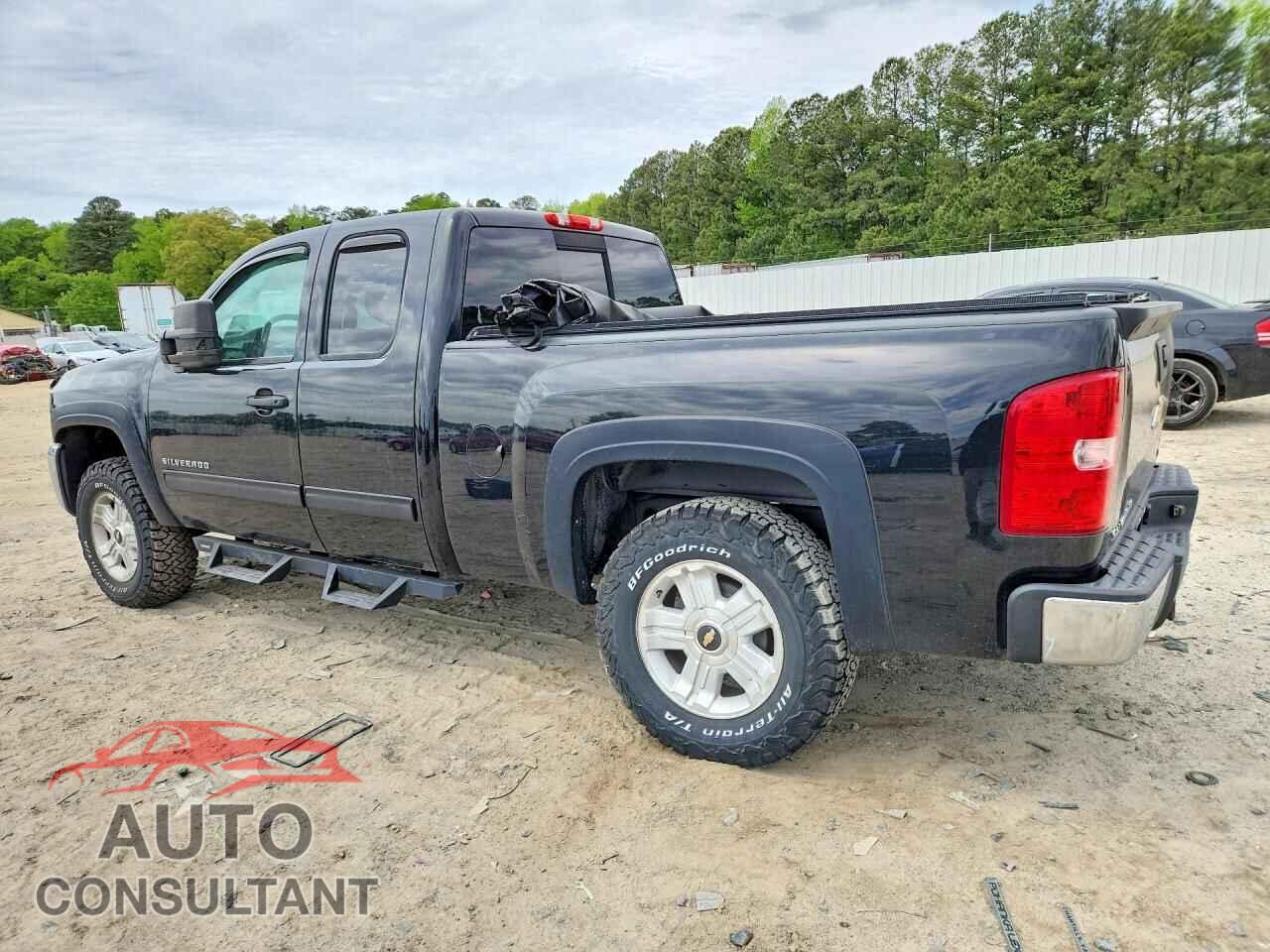 CHEVROLET SILVERADO 2013 - 1GCRKSE74DZ208564