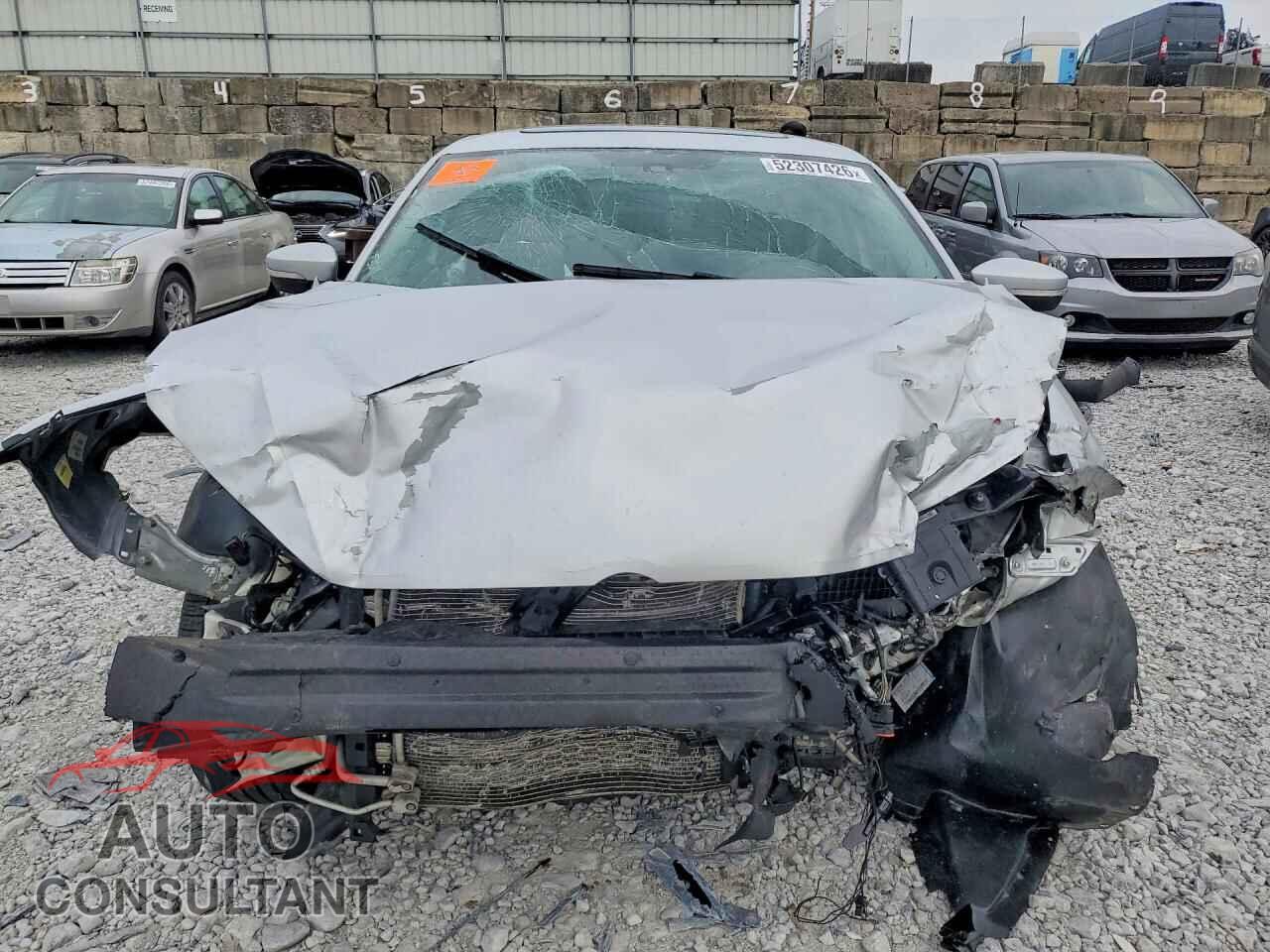 VOLKSWAGEN PASSAT 2014 - 1VWBP7A37EC004636
