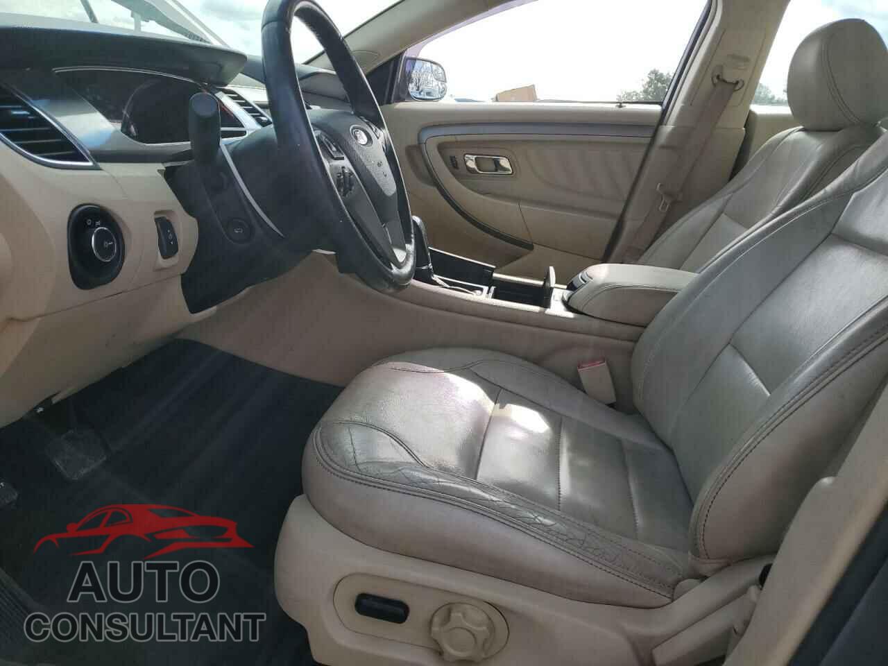FORD TAURUS 2014 - 1FAHP2E84EG147564