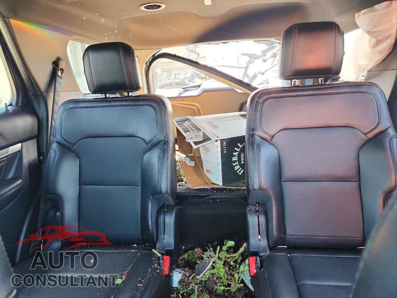 FORD EXPLORER 2018 - 1FM5K8GT3JGB85163