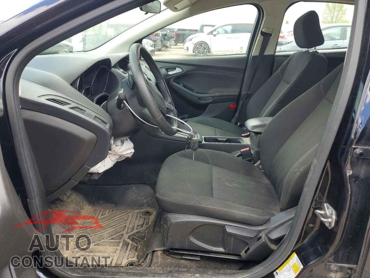 FORD FOCUS 2017 - 1FADP3K23HL321026