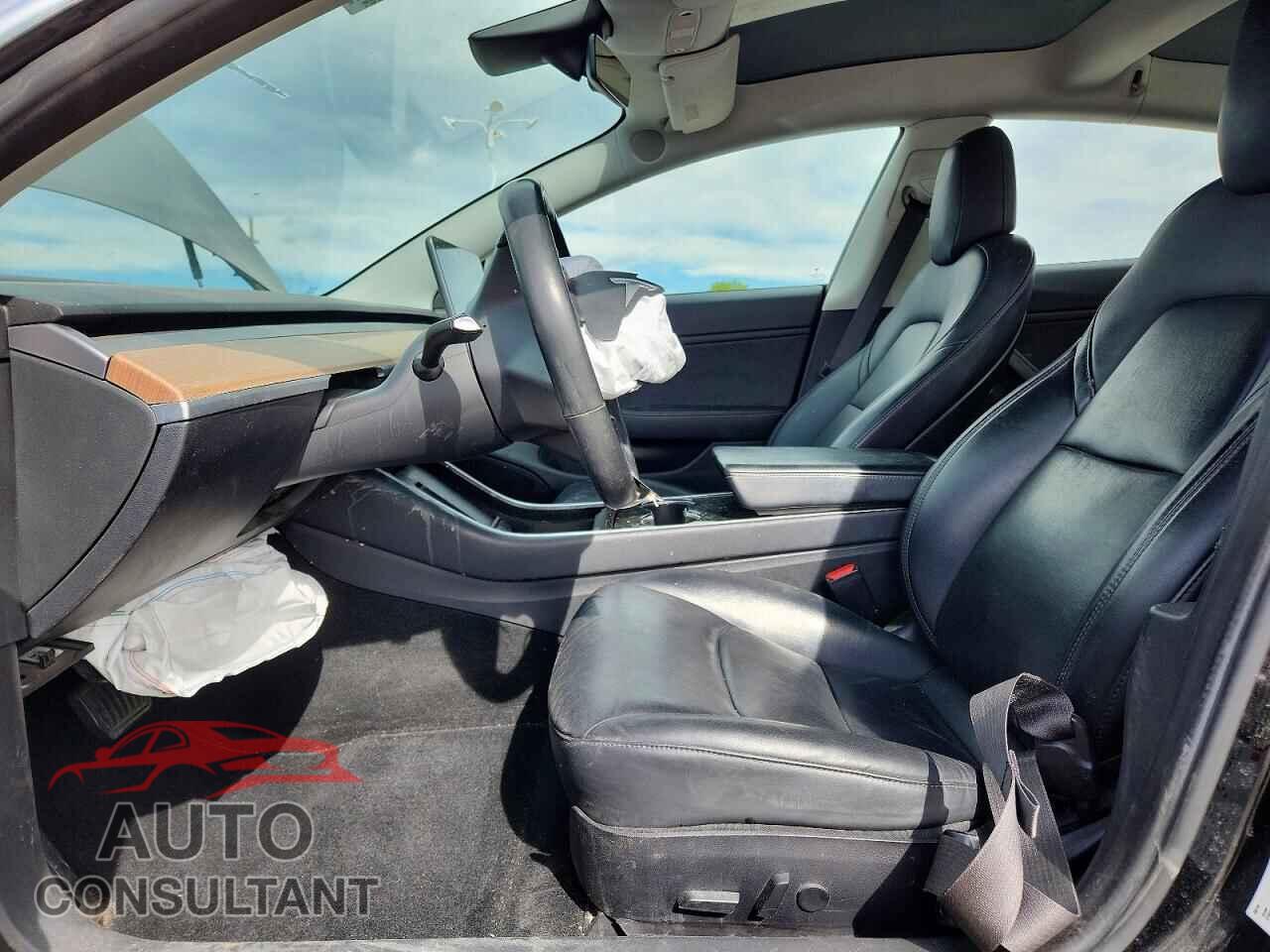TESLA MODEL 3 2018 - 5YJ3E1EA7JF030444