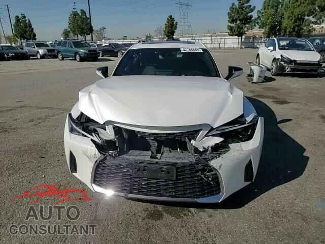 LEXUS IS 2021 - JTHCA1D29M5115392