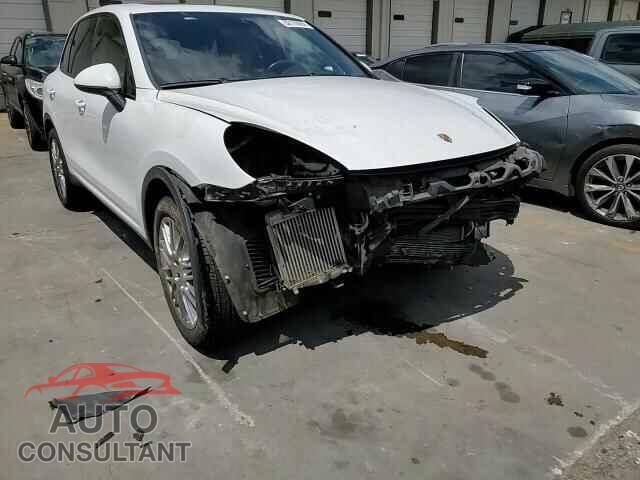 PORSCHE CAYENNE 2018 - WP1AB2A23JLA60847