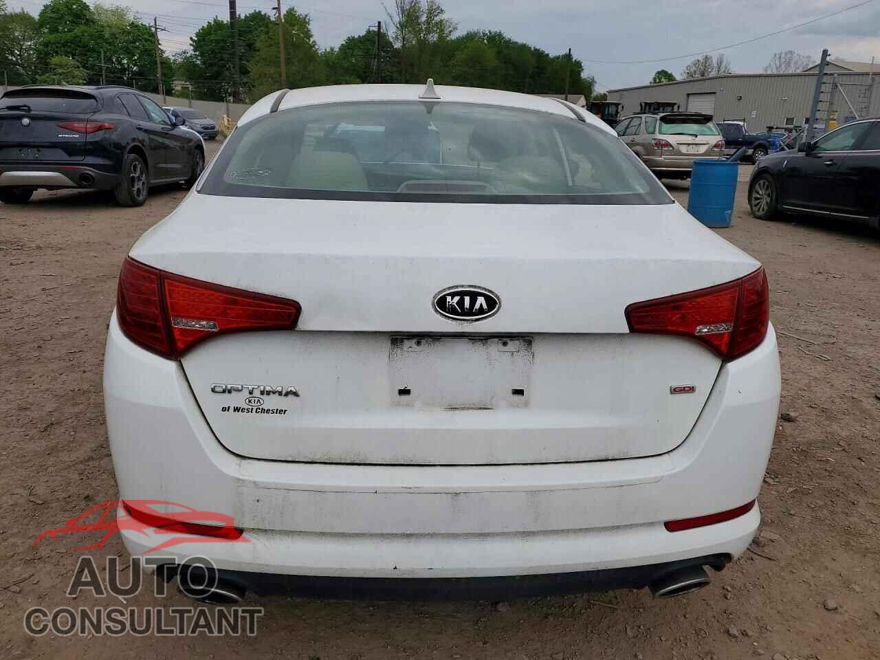 KIA OPTIMA 2011 - KNAGM4A77B5173443