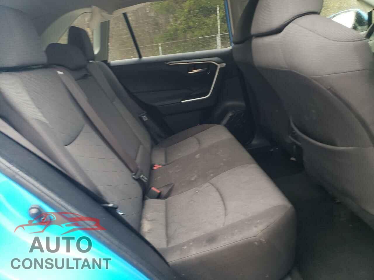 TOYOTA RAV4 2019 - JTMP1RFV9KD004062