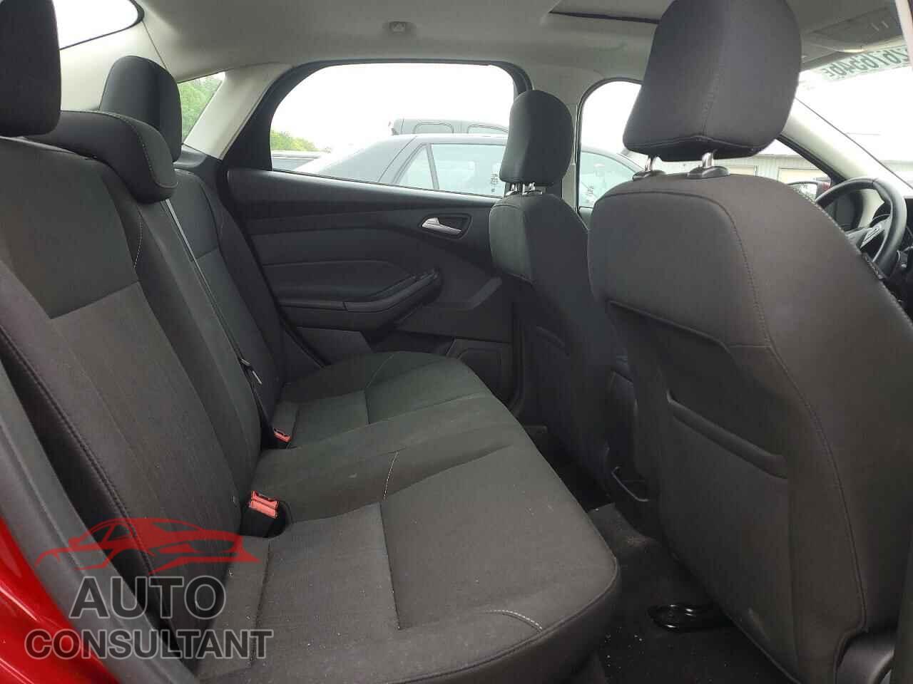 FORD FOCUS 2015 - 1FADP3F29FL312001