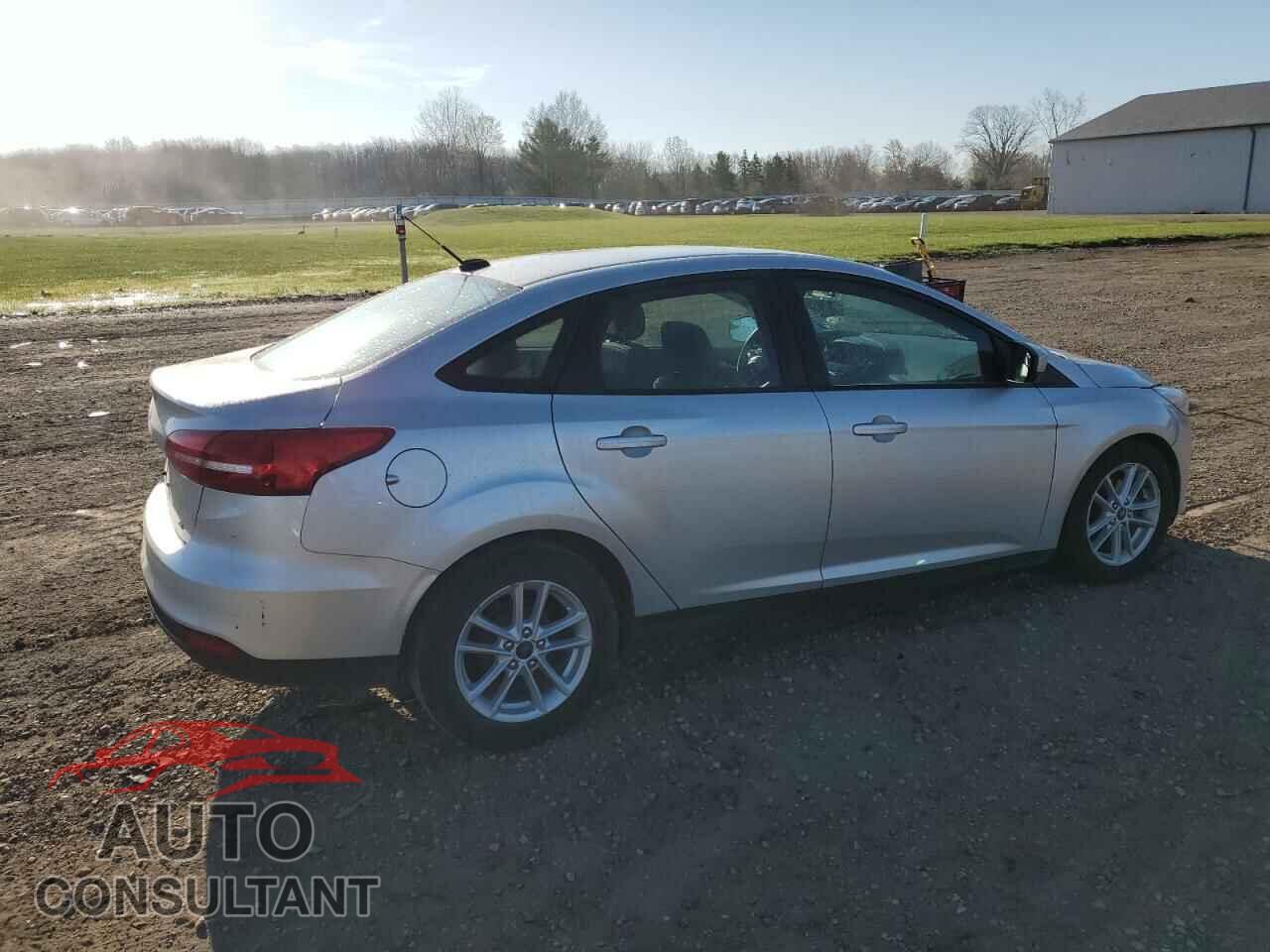 FORD FOCUS 2018 - 1FADP3F29JL309947