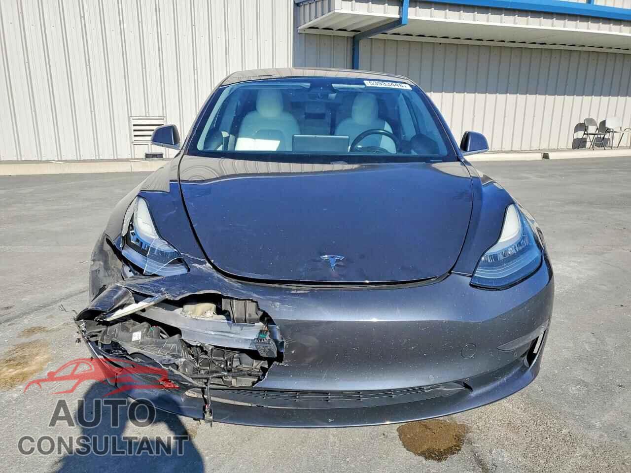 TESLA MODEL 3 2018 - 5YJ3E1EBXJF079372