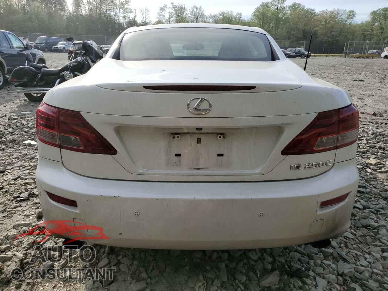 LEXUS IS 2013 - JTHFF2C24D2528196