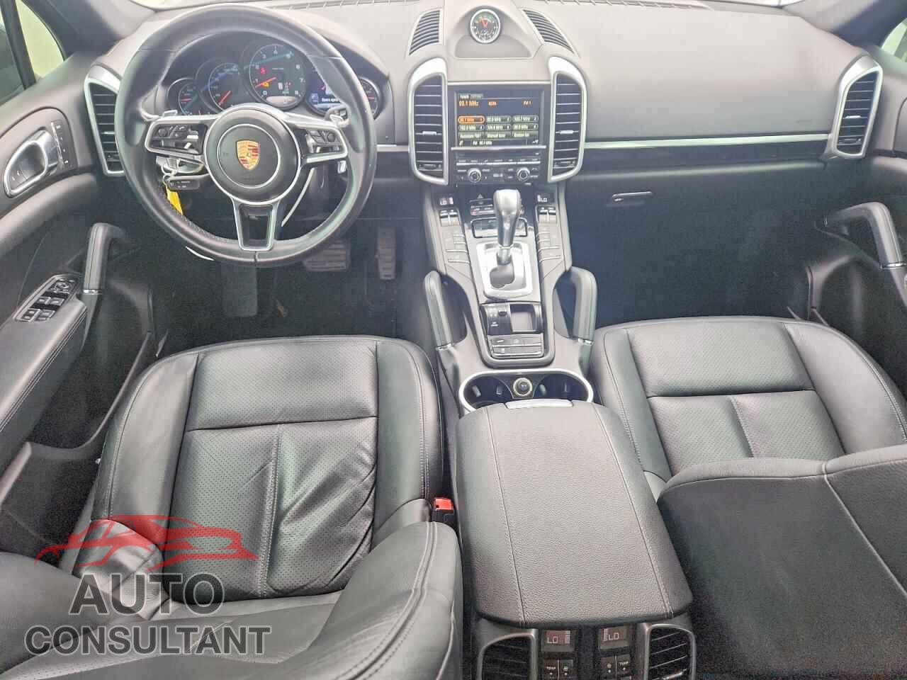 PORSCHE CAYENNE 2016 - WP1AA2A27GLA05698
