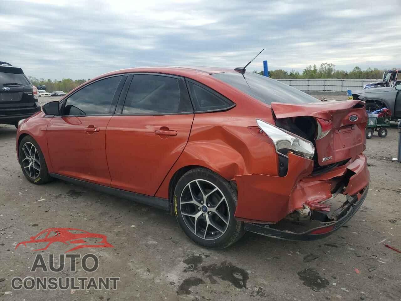 FORD FOCUS 2018 - 1FADP3F26JL308996