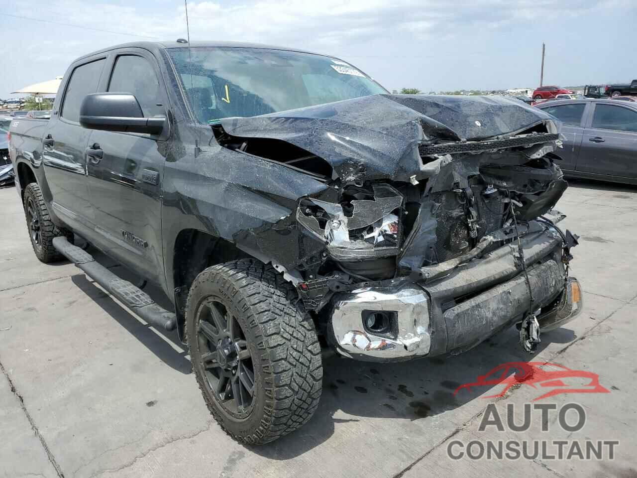 TOYOTA TUNDRA 2019 - 5TFDW5F11KX842448