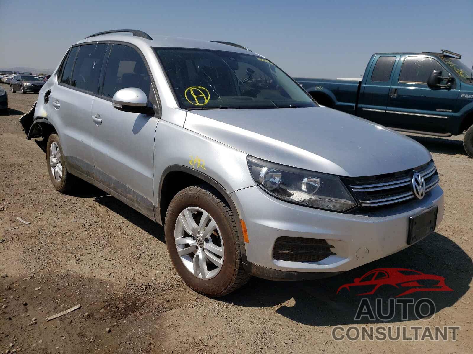 VOLKSWAGEN TIGUAN 2016 - WVGAV7AX2GW586536