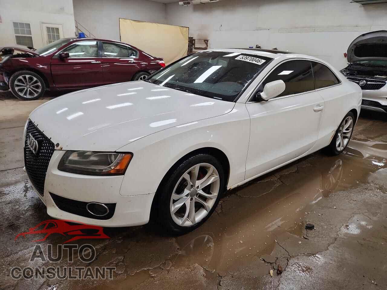 AUDI A5 2010 - WAULFAFR2AA010612