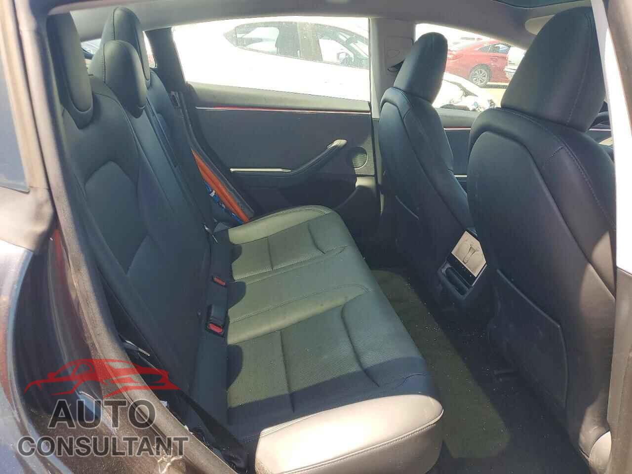 TESLA MODEL 3 2024 - 5YJ3E1EA8RF749505