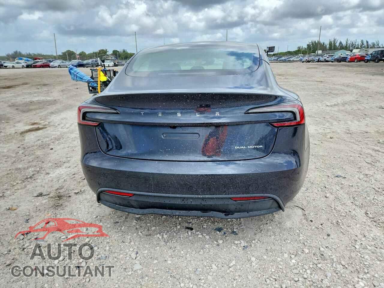TESLA MODEL 3 2025 - 5YJ3E1EB8SF941490