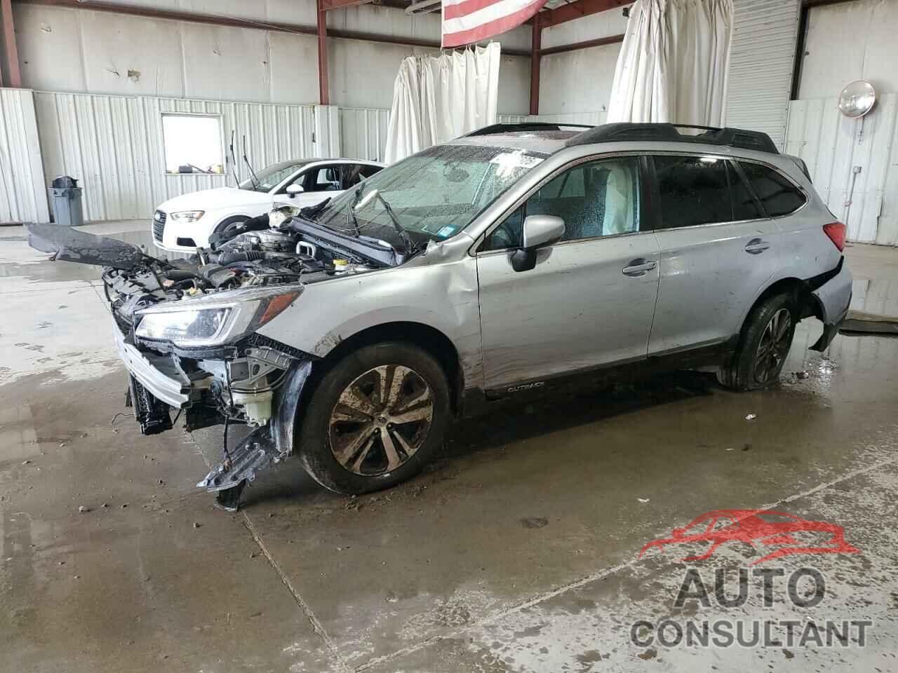 SUBARU OUTBACK 2018 - 4S4BSAKC1J3264761
