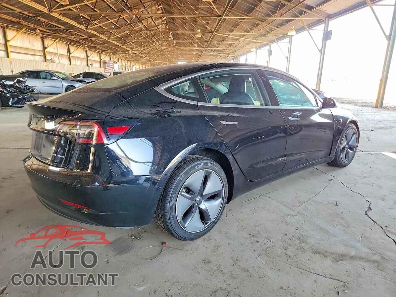 TESLA MODEL 3 2018 - 5YJ3E1EB4JF128002