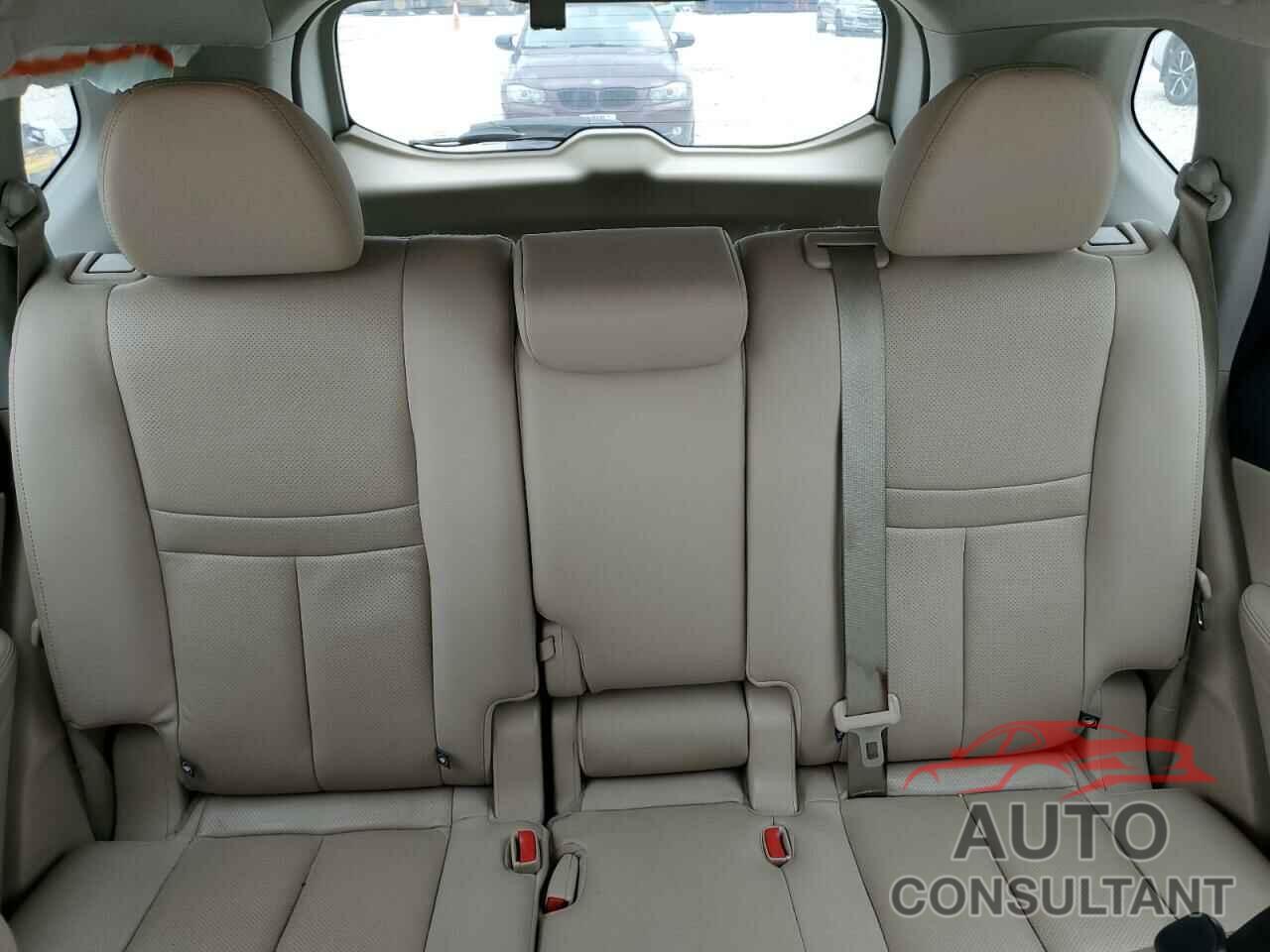 NISSAN ROGUE 2016 - 5N1AT2MT1GC910899