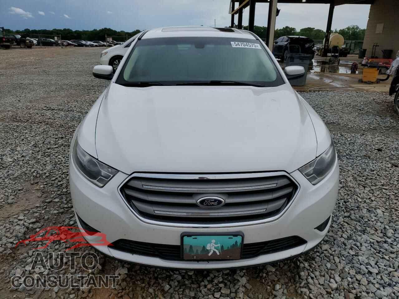 FORD TAURUS 2015 - 1FAHP2E84FG174877