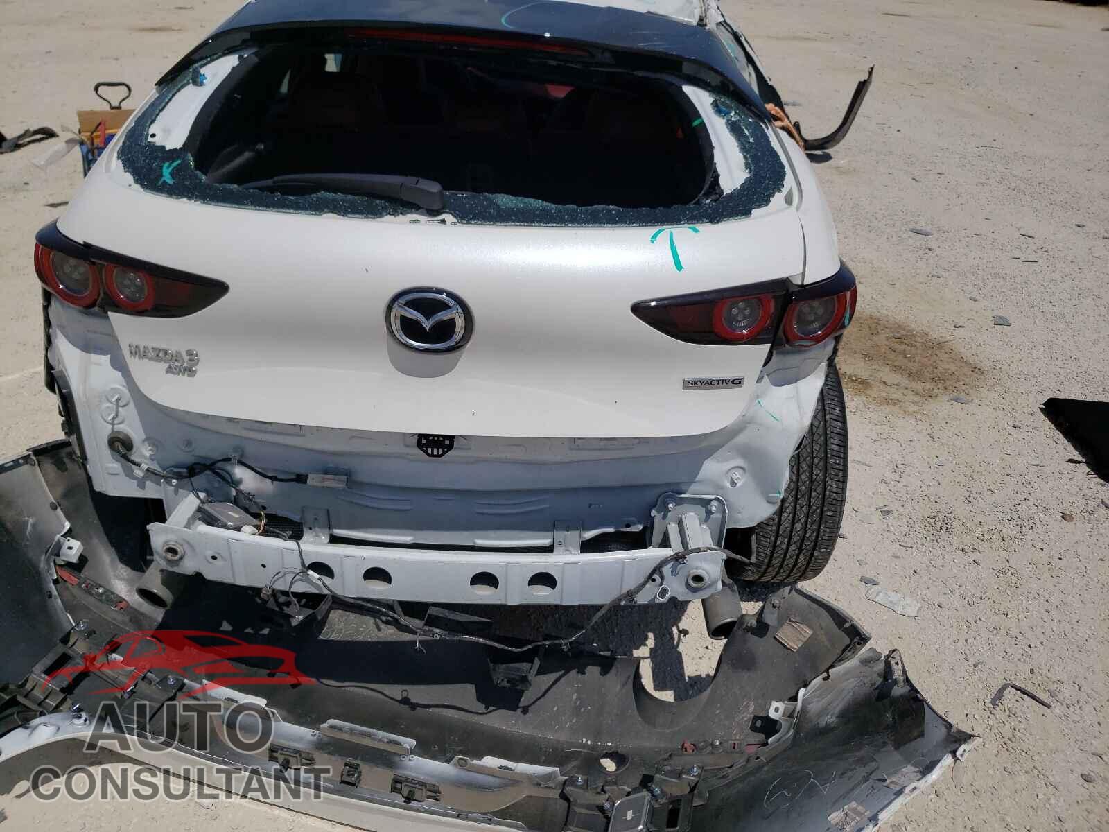 MAZDA 3 2021 - JM1BPBML8M1302317