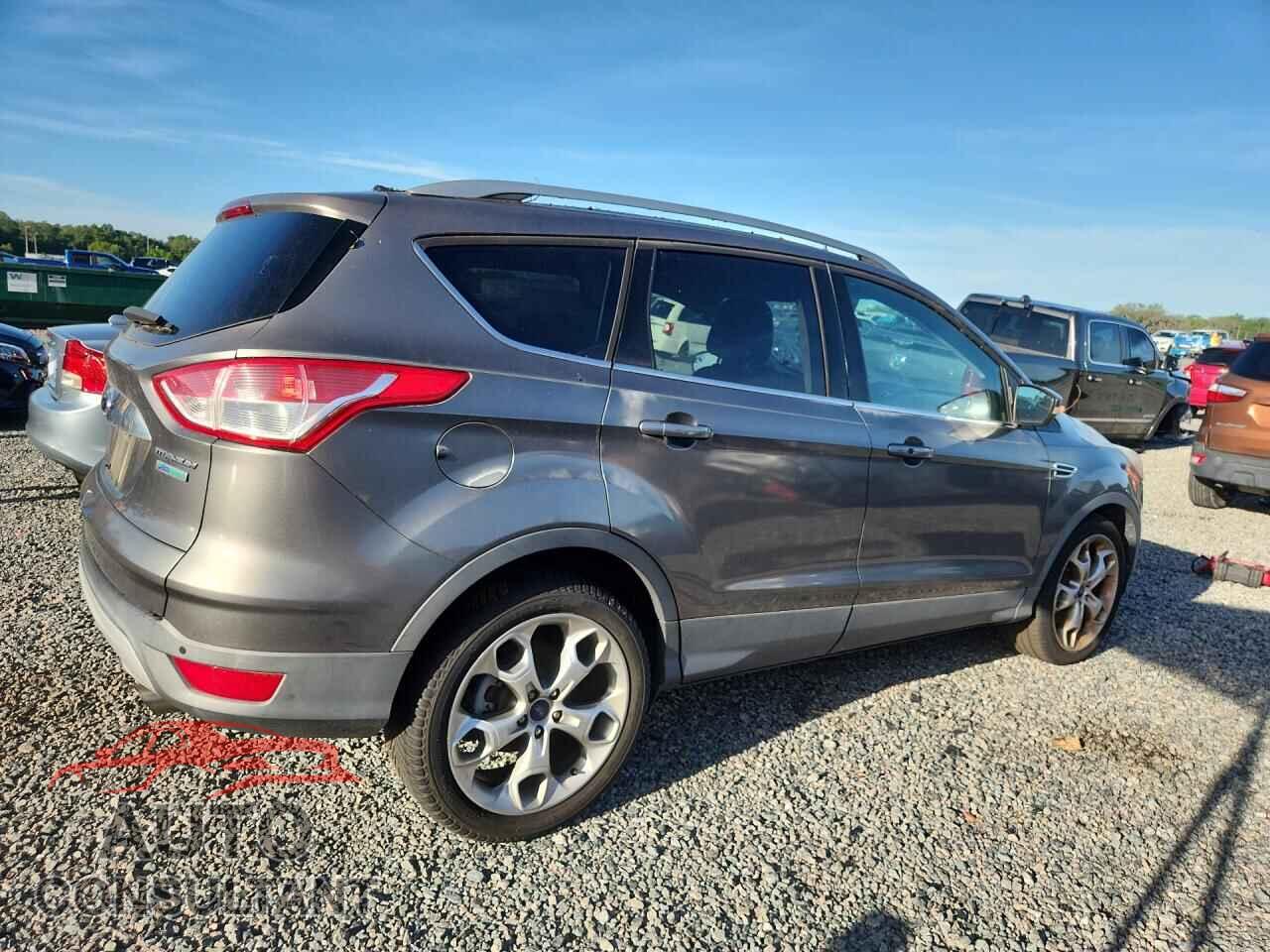 FORD ESCAPE 2014 - 1FMCU0J97EUC14347