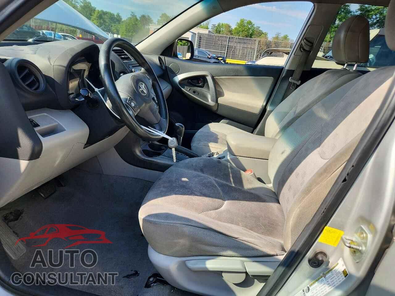 TOYOTA RAV4 2012 - 2T3BF4DV5CW179334