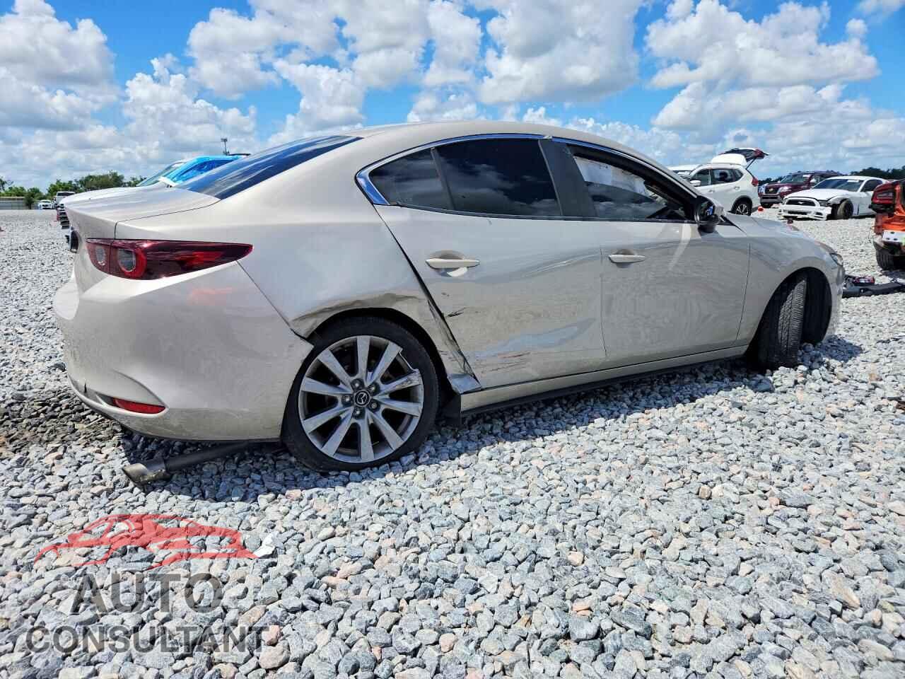 MAZDA 3 2022 - 3MZBPABL2NM311593