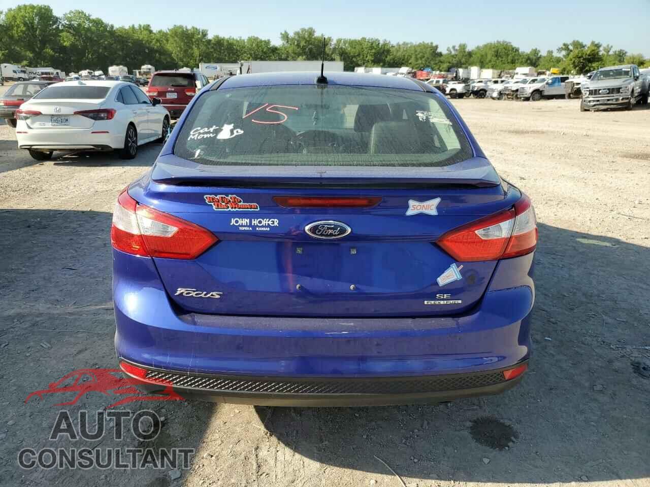 FORD FOCUS 2014 - 1FADP3F2XEL233130