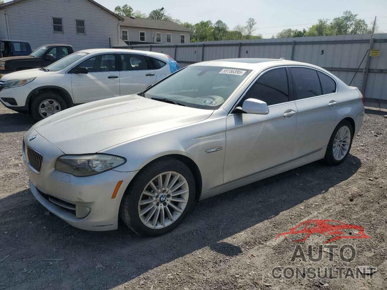BMW 5 SERIES 2013 - WBAFU7C51DDU70404