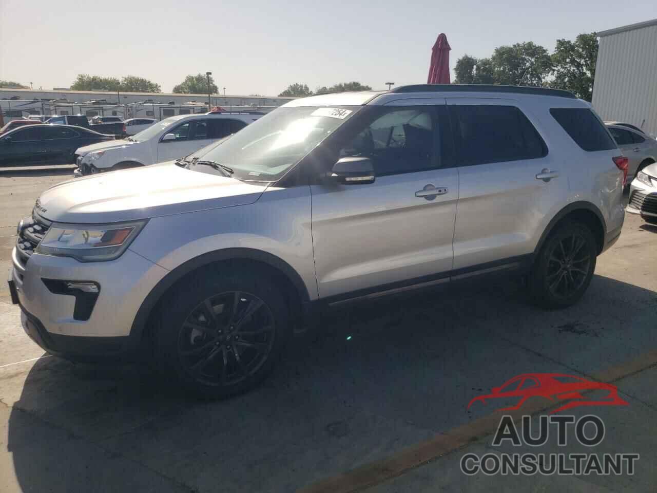 FORD EXPLORER 2018 - 1FM5K7D85JGB57312