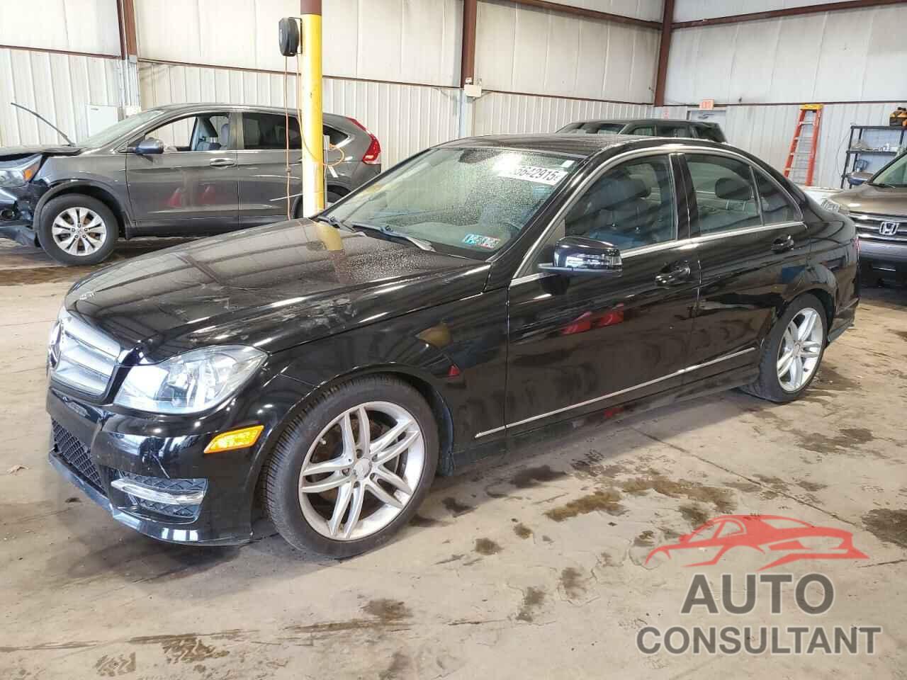 MERCEDES-BENZ C-CLASS 2012 - WDDGF8BB2CR198144