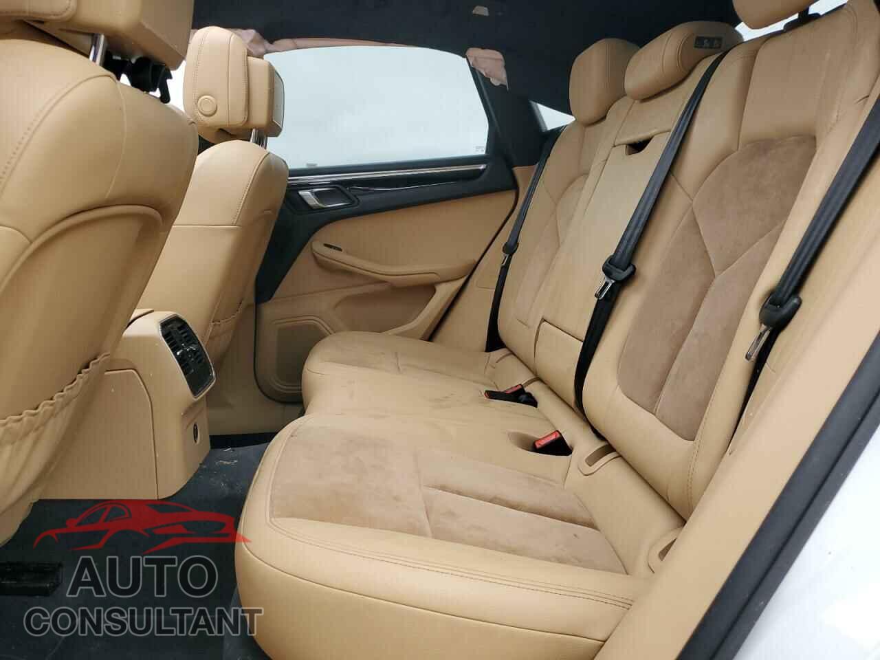 PORSCHE MACAN 2017 - WP1AA2A52HLB00908