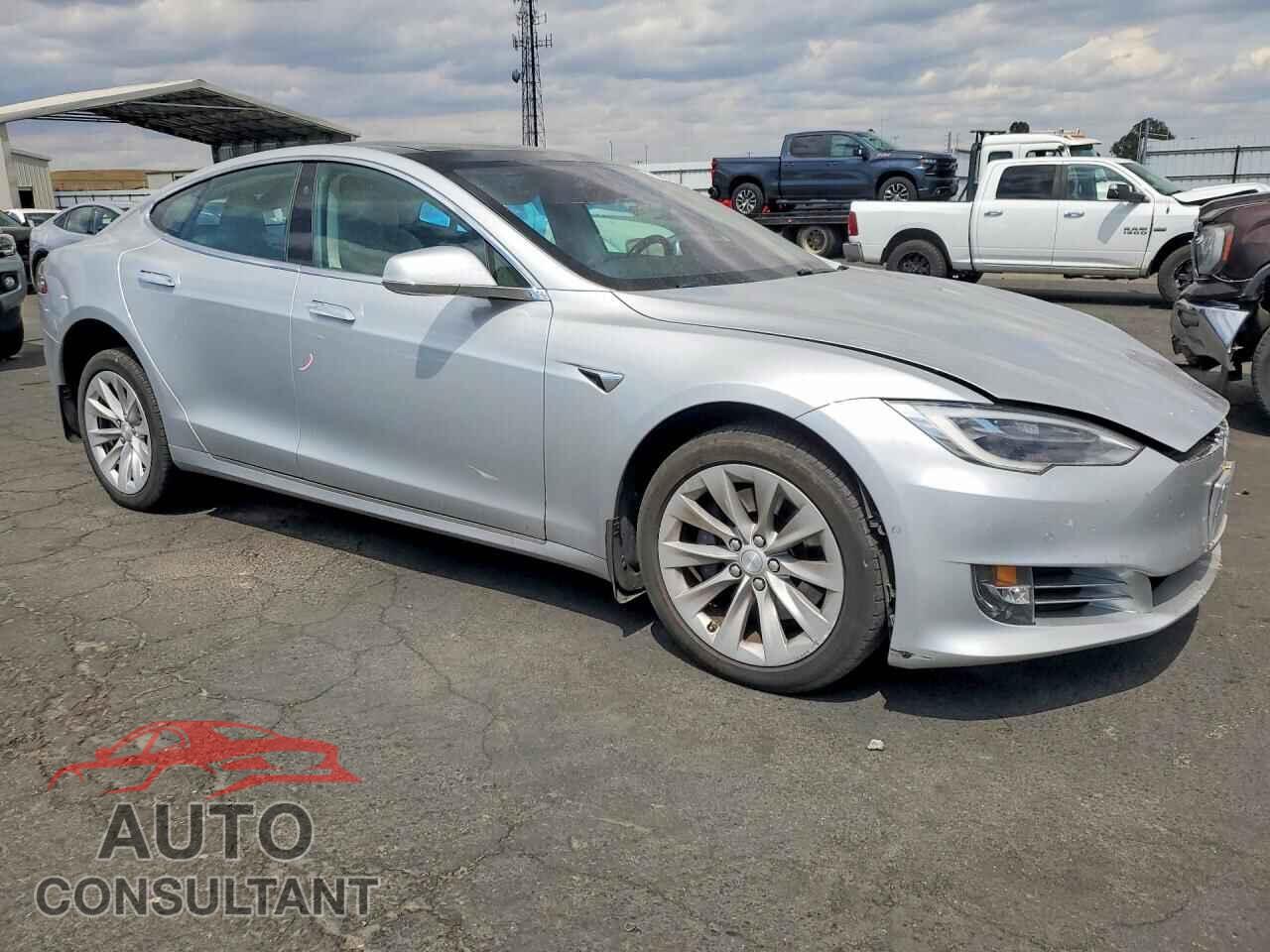 TESLA MODEL S 2018 - 5YJSA1E27JF276751
