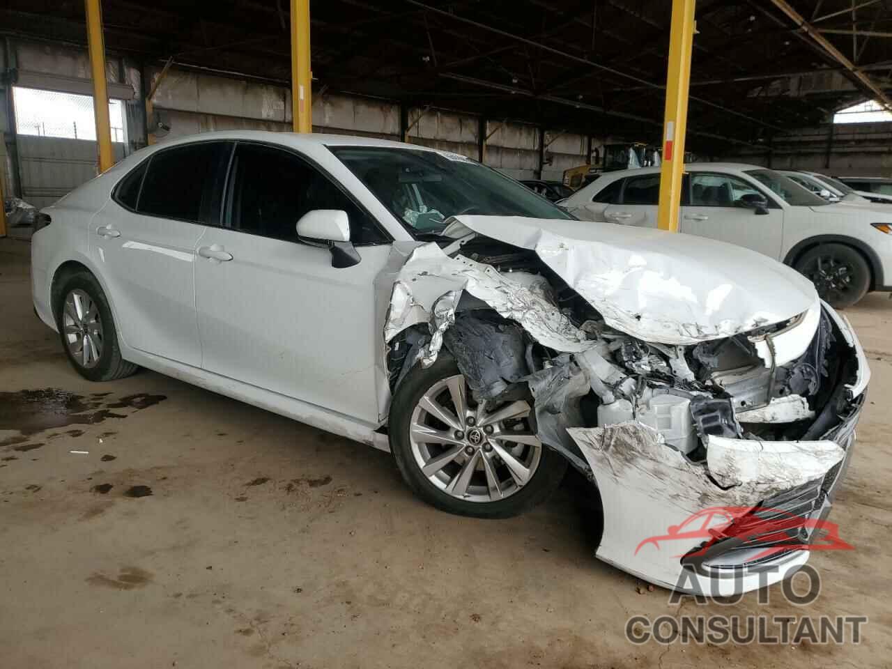 TOYOTA CAMRY 2021 - 4T1C11AK4MU446095