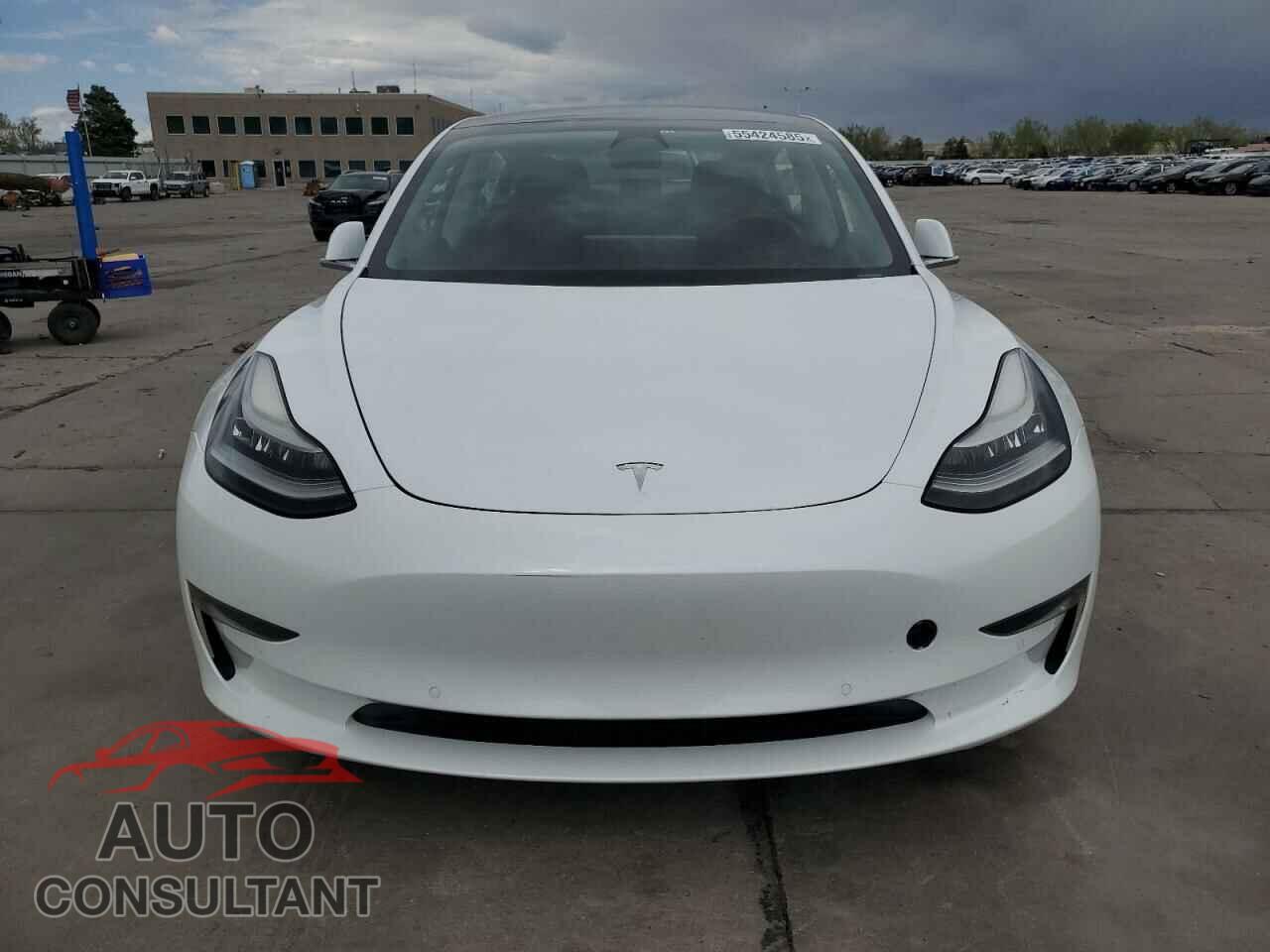 TESLA MODEL 3 2018 - 5YJ3E1EB9JF088855