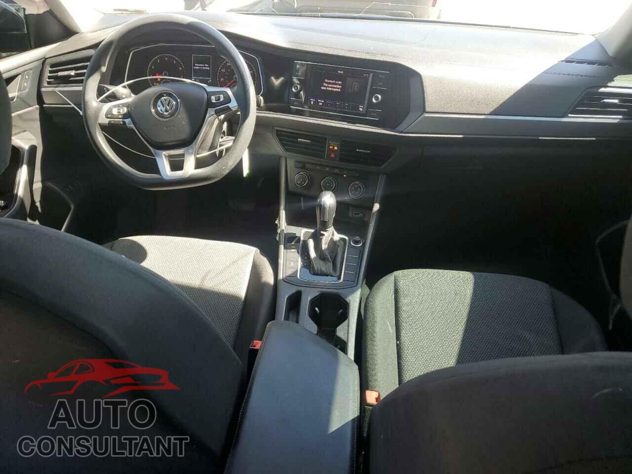 VOLKSWAGEN JETTA 2019 - 3VWC57BU5KM124057