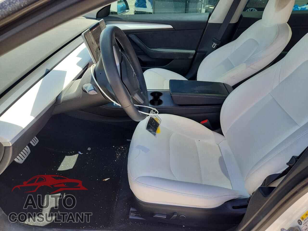 TESLA MODEL 3 2021 - 5YJ3E1EC3MF059669