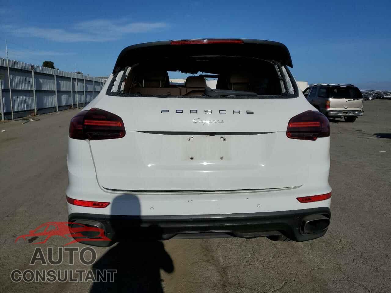 PORSCHE CAYENNE 2017 - WP1AA2A29HKA90731