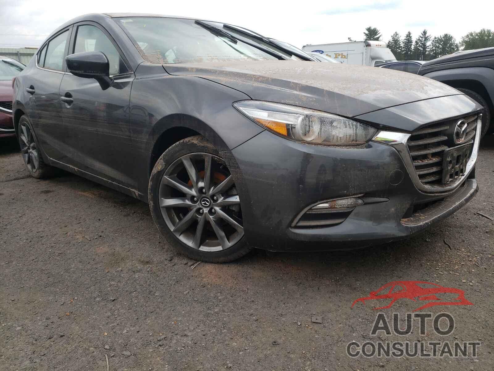 MAZDA 3 2018 - 3MZBN1V32JM192715