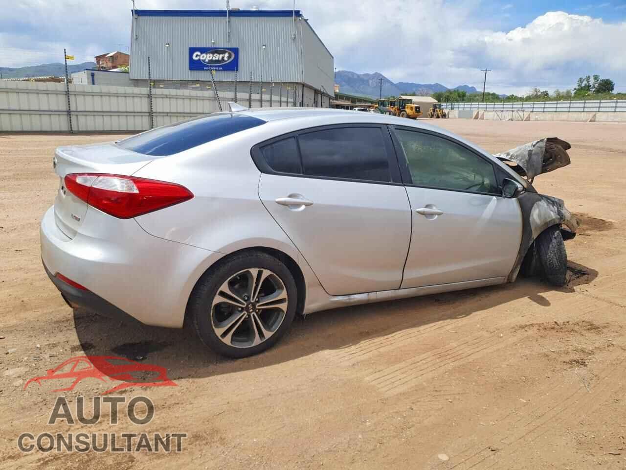KIA FORTE 2015 - KNAFZ4A82F5283537