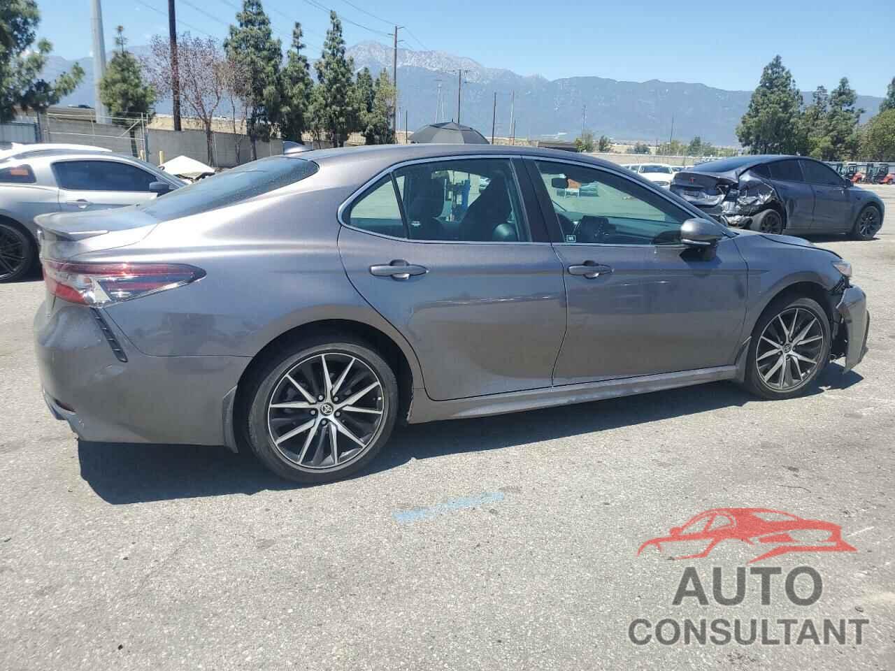TOYOTA CAMRY 2022 - 4T1G11AK3NU062070
