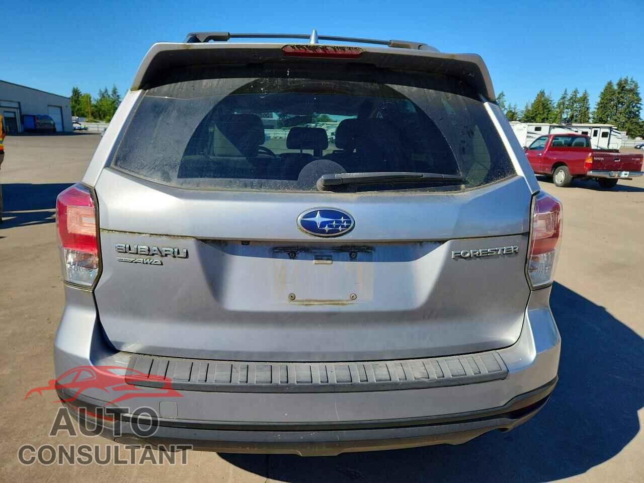 SUBARU FORESTER 2 2018 - JF2SJAEC4JH552877