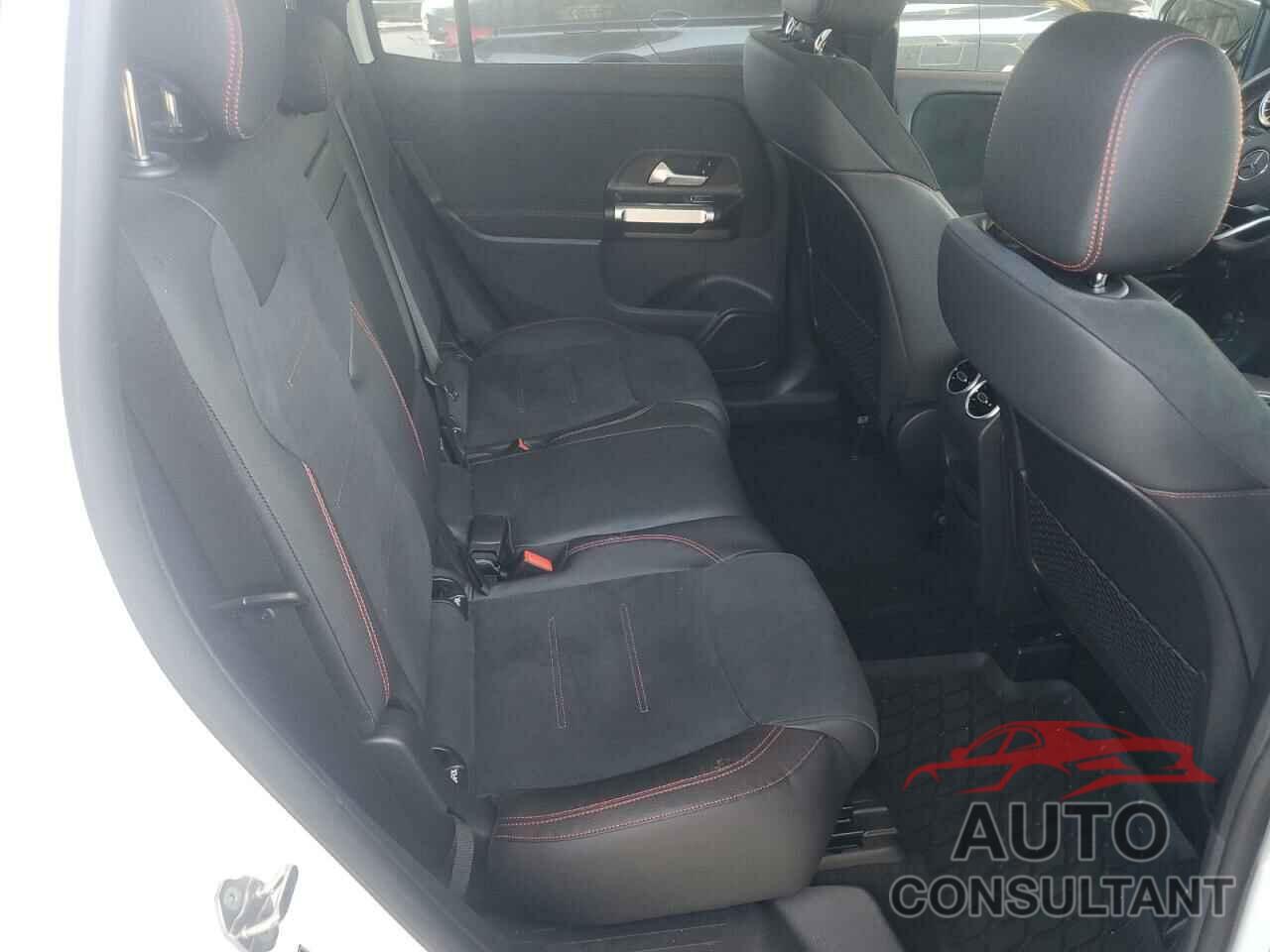 MERCEDES-BENZ GLB-CLASS 2023 - W1N4M4GB4PW280638
