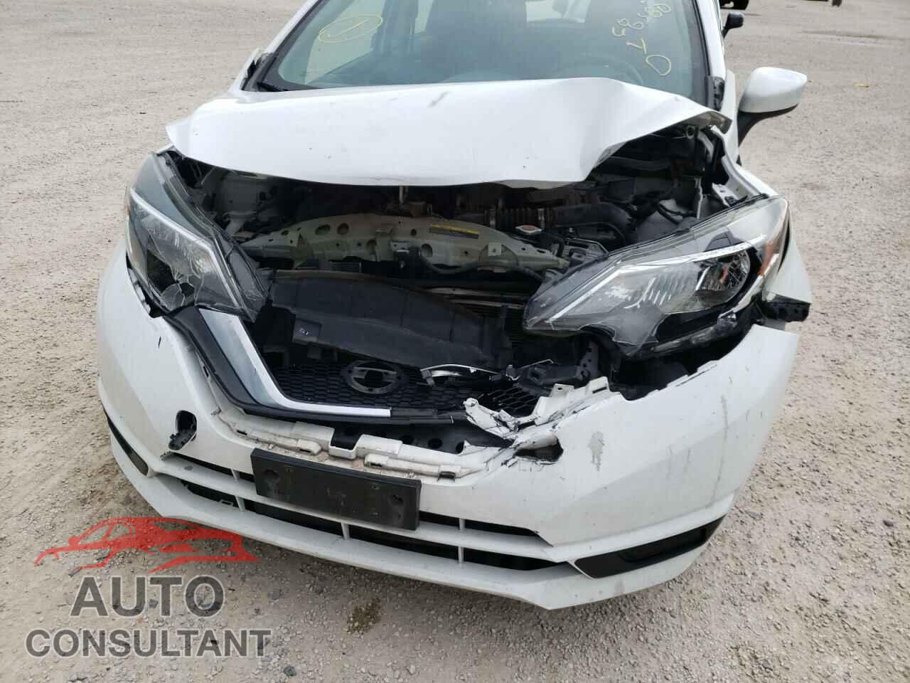 NISSAN VERSA 2017 - 3N1CE2CP3HL378110