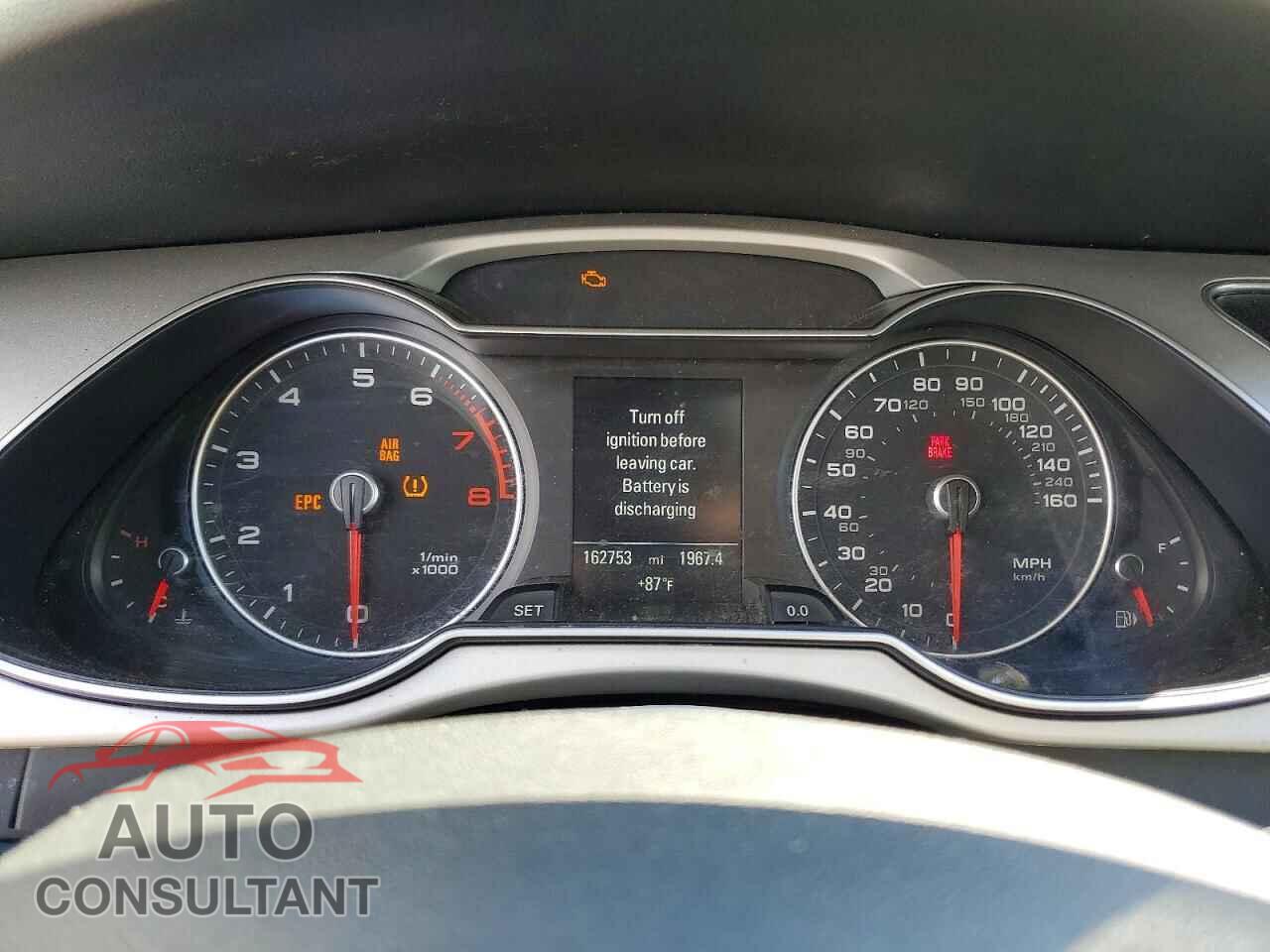 AUDI A4 2015 - WAUDFAFL6FN035593