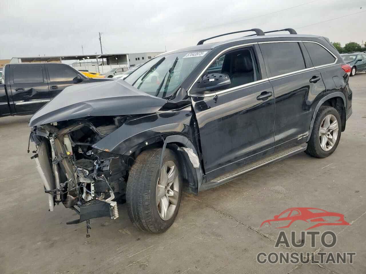 TOYOTA HIGHLANDER 2019 - 5TDDZRFH0KS922888