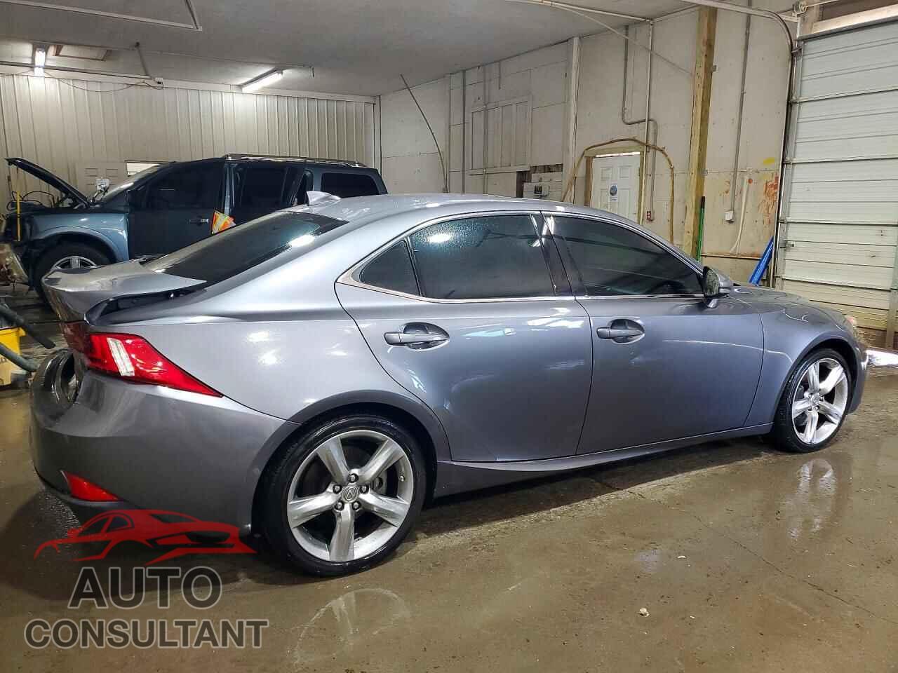 LEXUS IS 2014 - JTHBE1D21E5002974