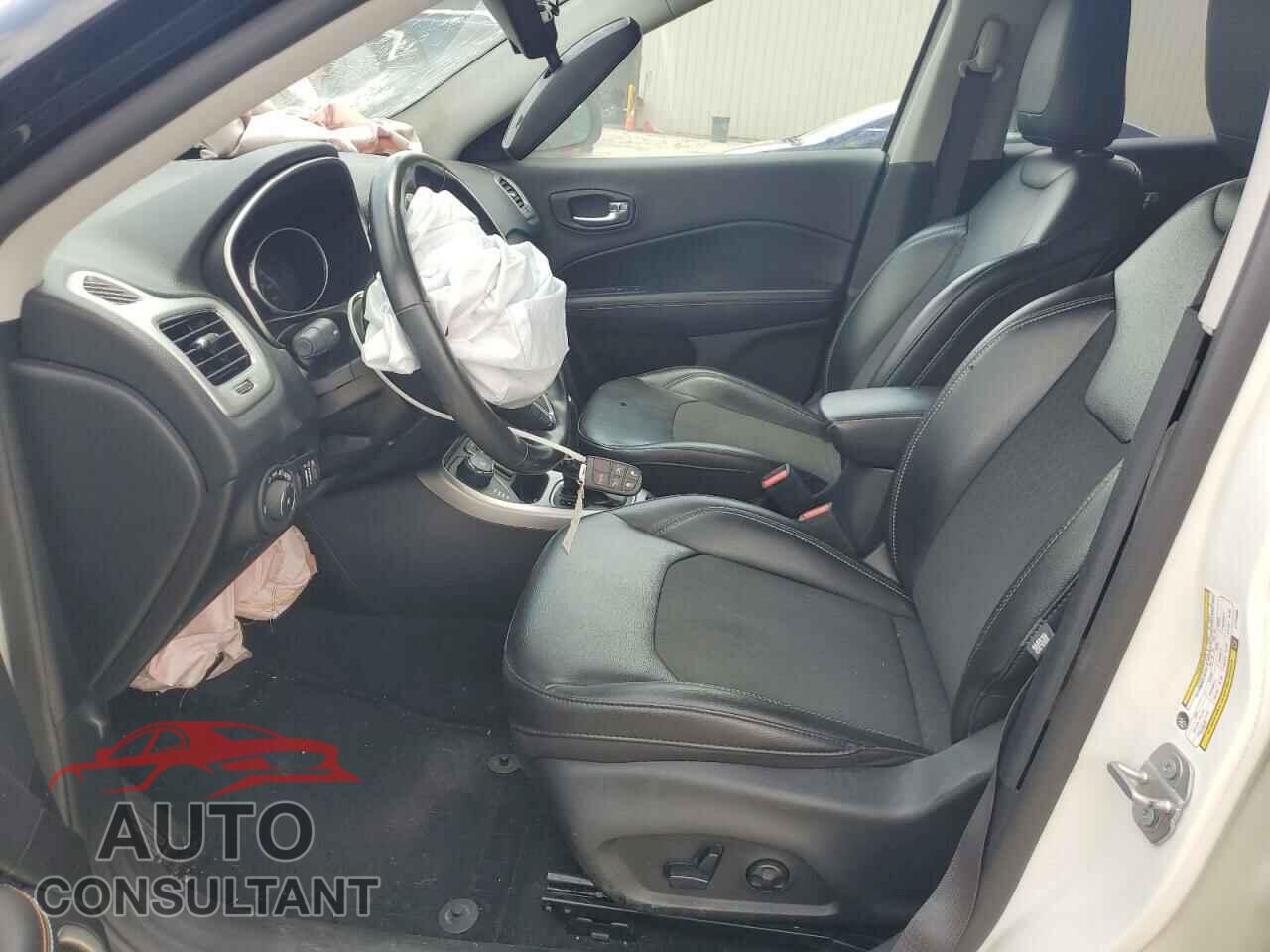 JEEP COMPASS 2020 - 3C4NJDBB1LT112466